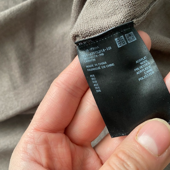 Uniqlo Wool Tunic Sweater - Picture 5 of 7